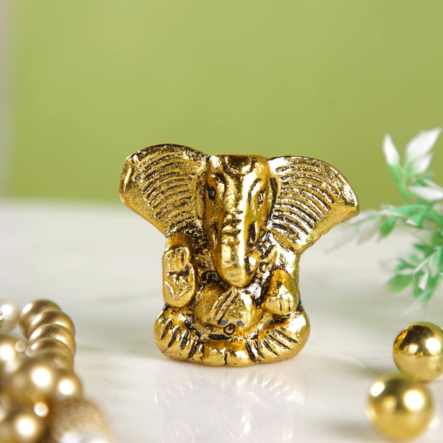 VMMPL Premium Bhaiya Bhabhi Rakhi Gift Combo with Ganesha Idol ā Kundan Rakhi, Floral Lumba, Greeting Card & Tilak Set | Raksha Bandhan Special