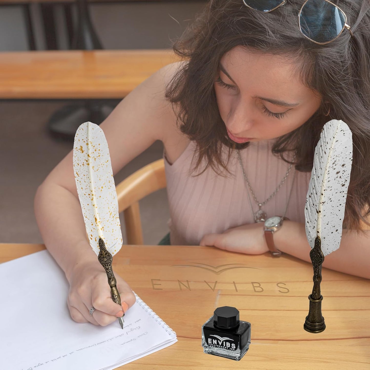 VMMPL Feather Pen Set with Ink Bottle and Pen Stand – Antique Calligraphy Writing Quill Dip Pen, 5 Replacement Nibs, Vintage Luxury Gift Set (White)