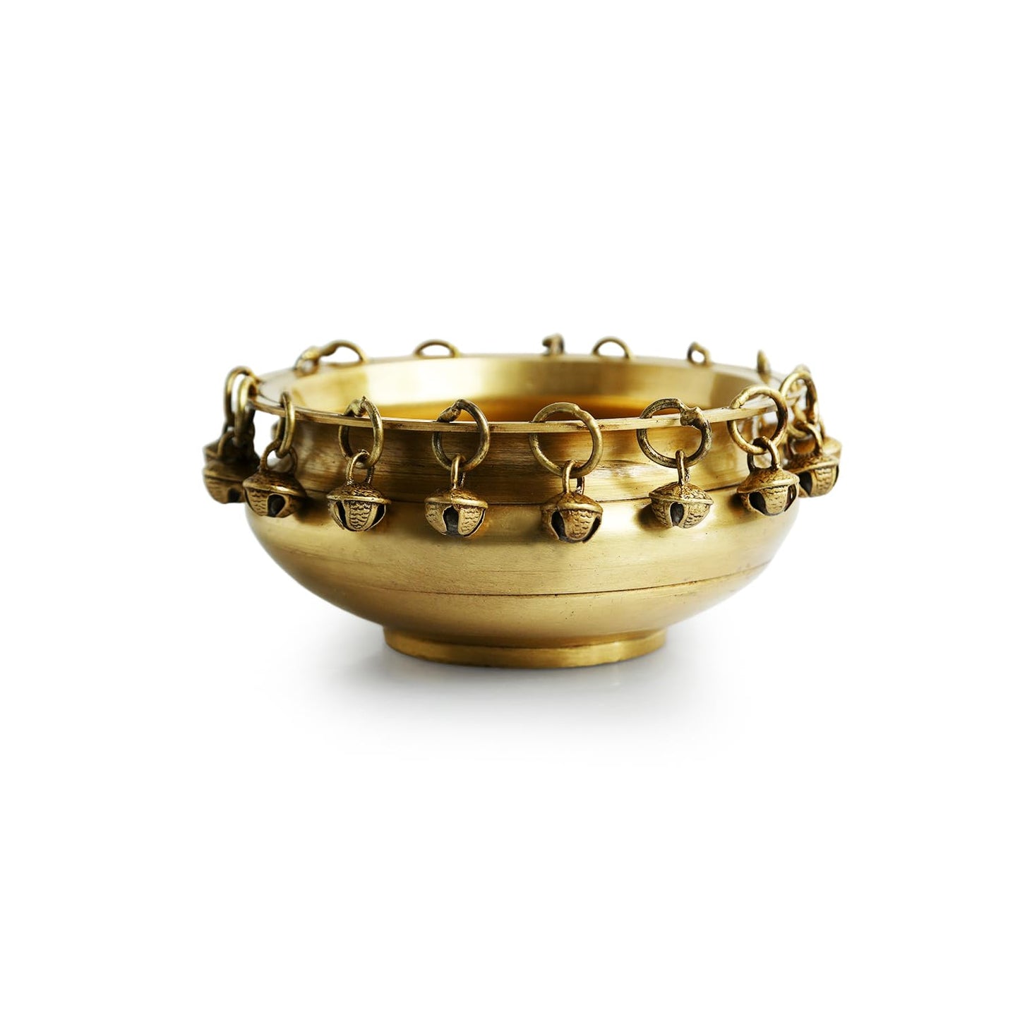 VMMPL Ethnic Traditional 6 Inches Brass Urli Bowl with Bells Showpiece, Brass Urli for Decor, Housewarming Gifts, Standard, Pack of 1
